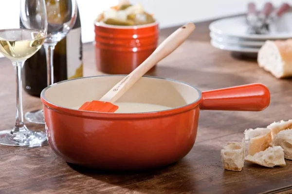 Le Creuset Caquelon Aus Gusseisen In Kirschrot 3