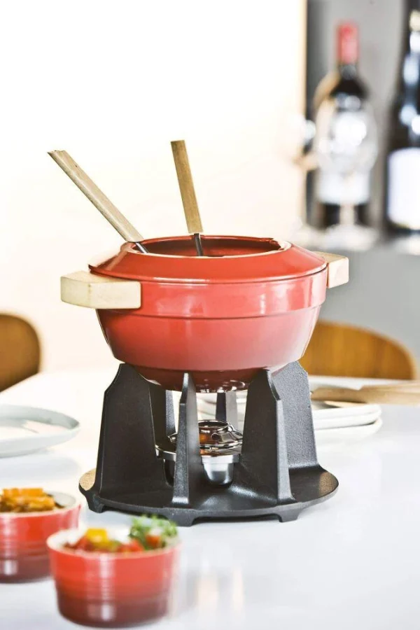 Le Creuset Fondue Set Aus Gusseisen In Kirschrot 4
