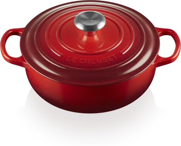 Le Creuset Sauteuse Signature Aus Gusseisen In Kirschrot 1