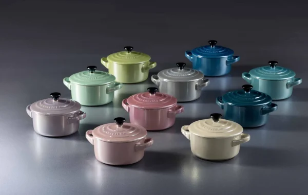 Le Creuset Mini Cocotte In Kirschrot Metallic 3