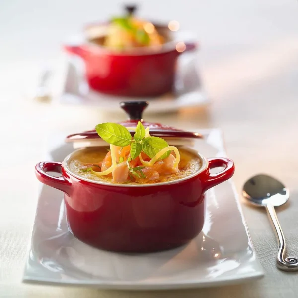 Le Creuset Mini Cocotte In Shell Pink 6